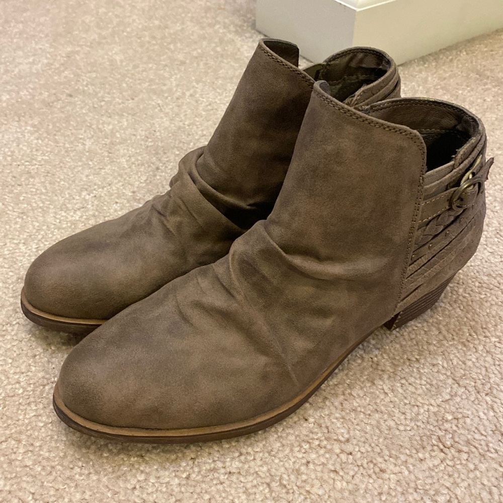 Ankle booties